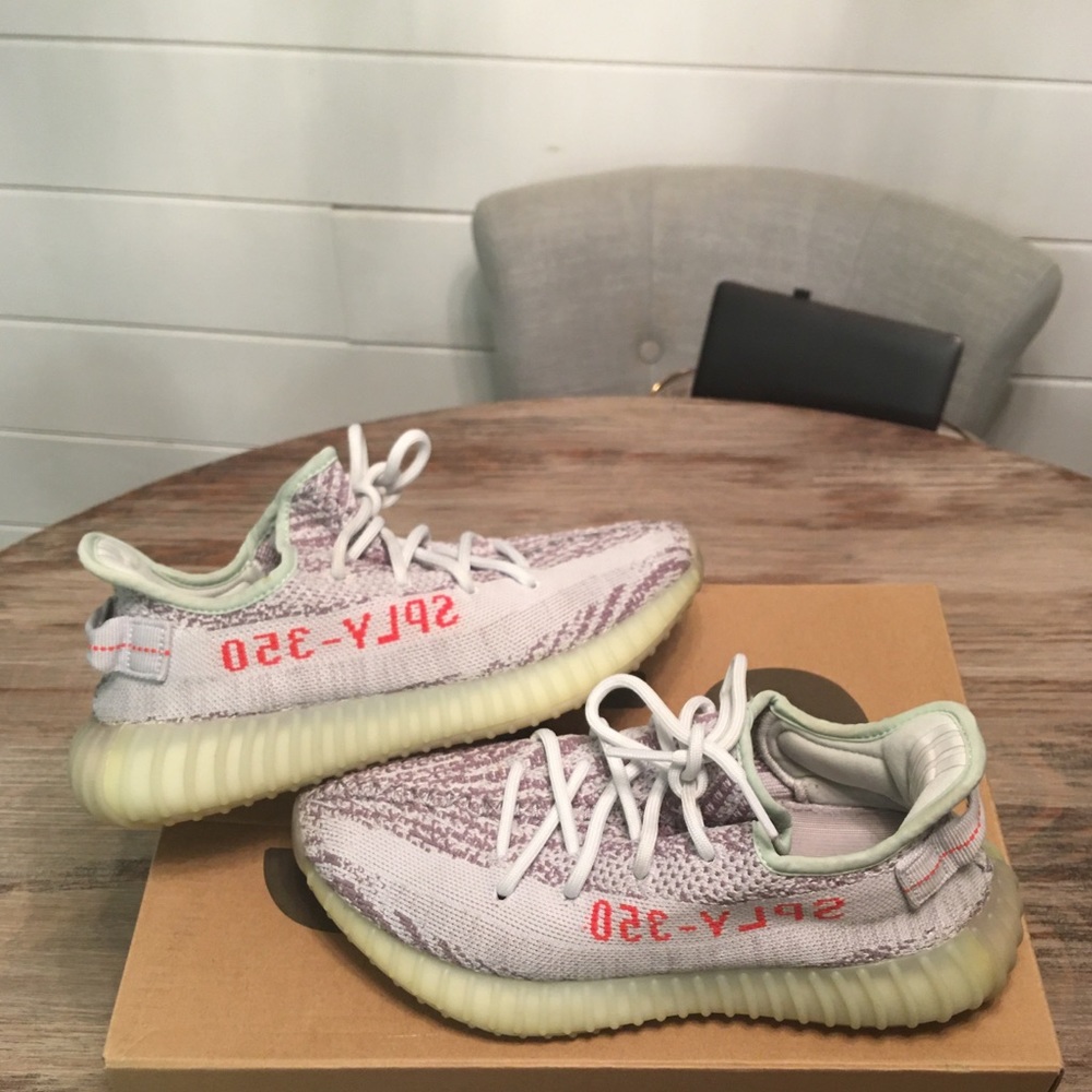 Adidas Yeezy boost 350 v2 blue tint 6 W / 7.5 M